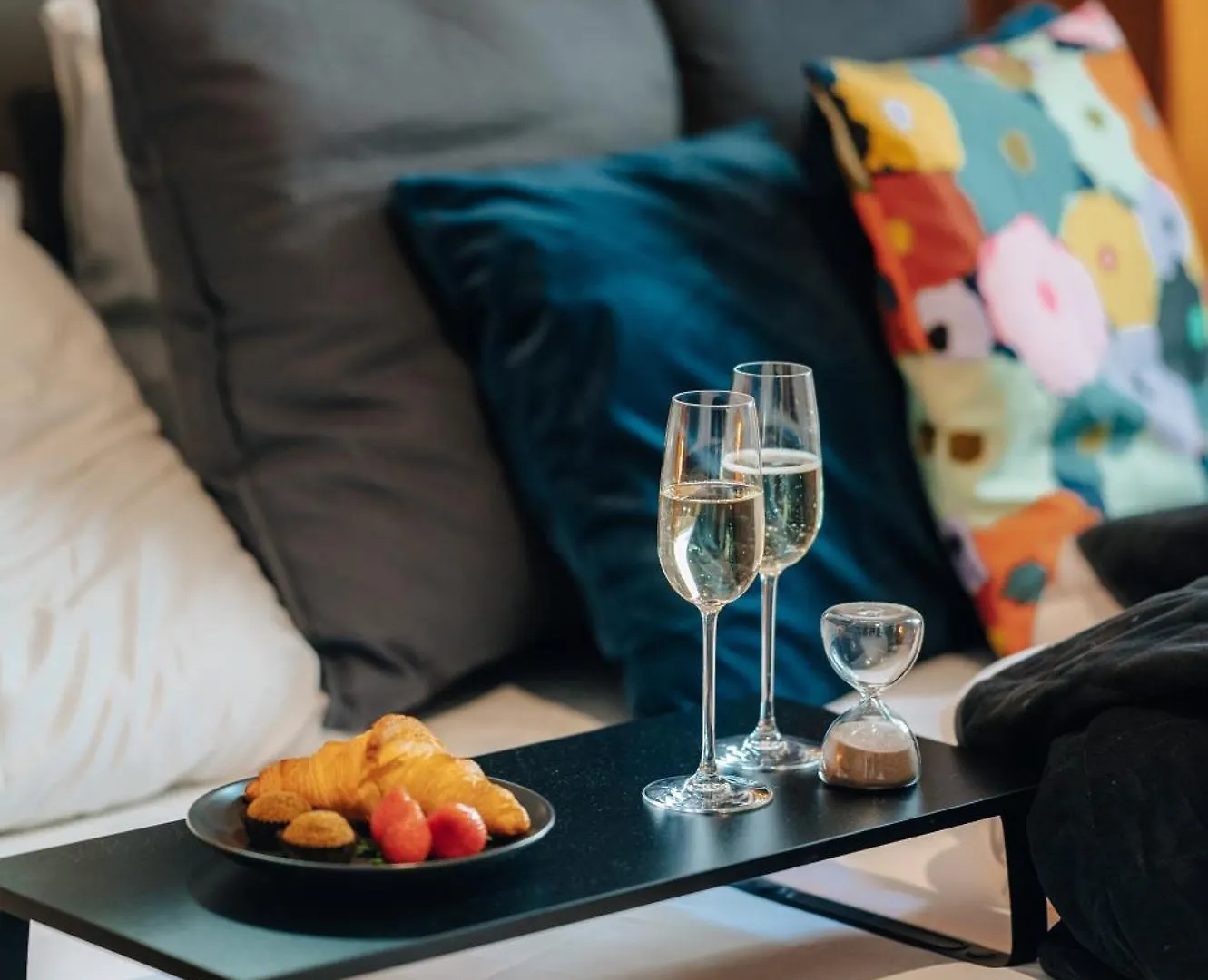Cinema Apartment Billiard & Foosball - City Centre Prague