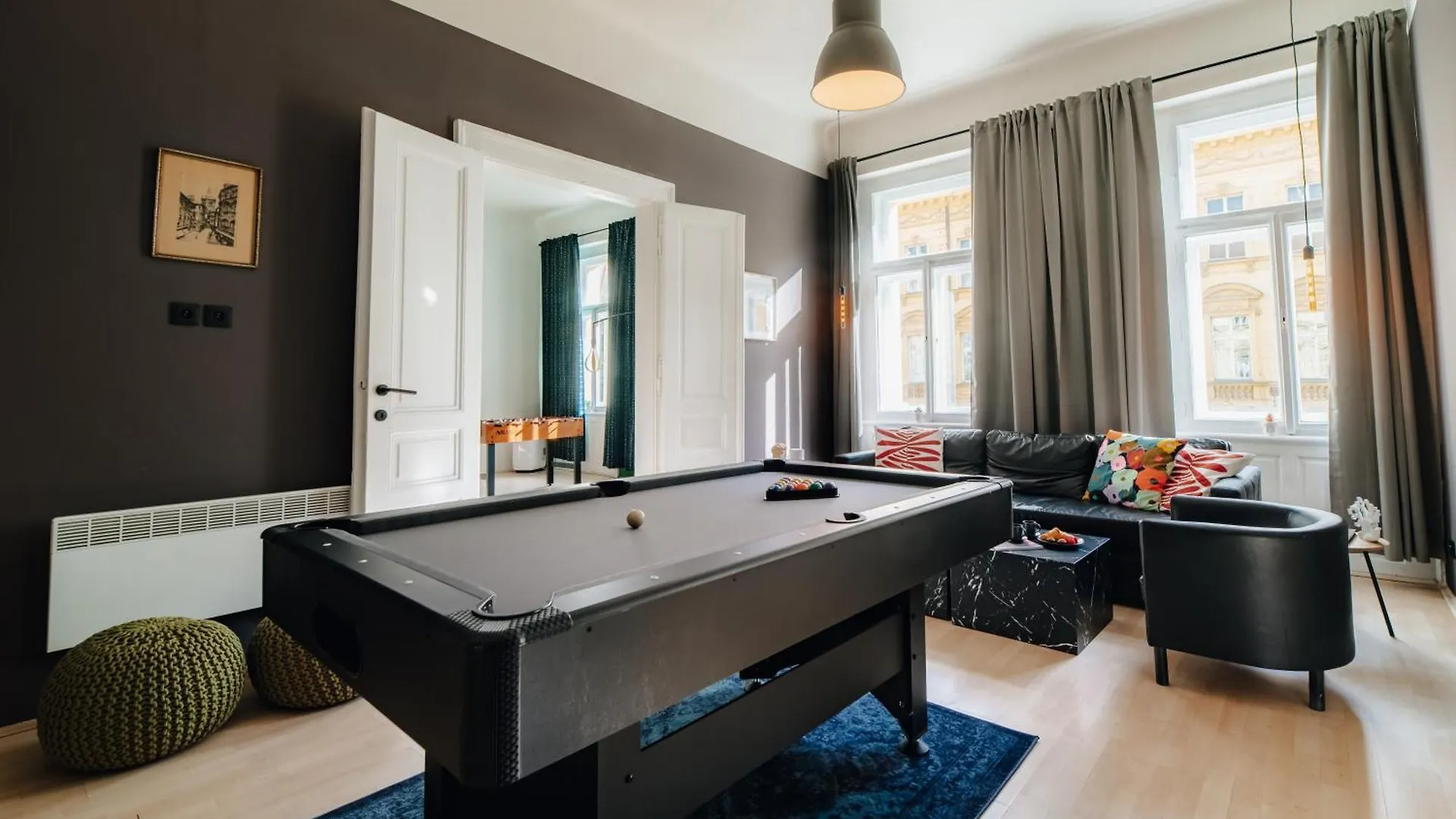 Cinema Apartment Billiard & Foosball - City Centre Prague