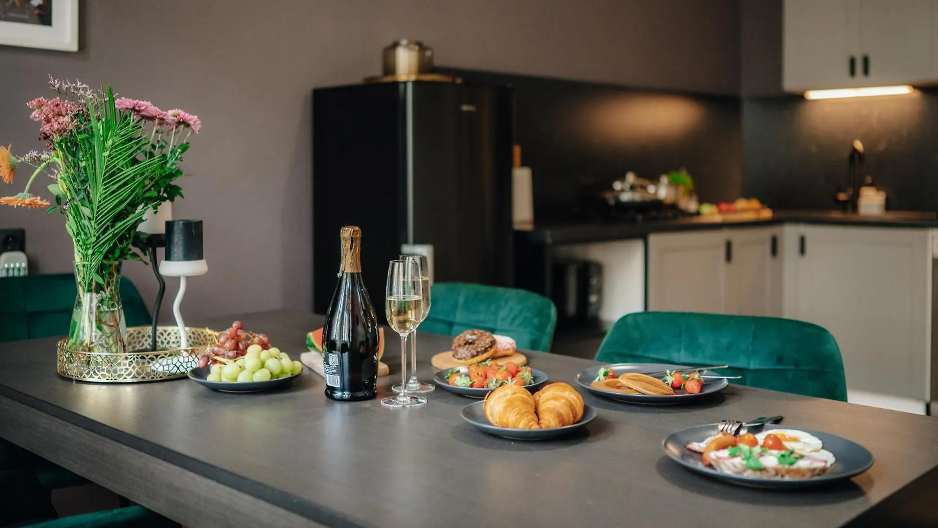 Cinema Apartment Billiard & Foosball - City Centre Praga