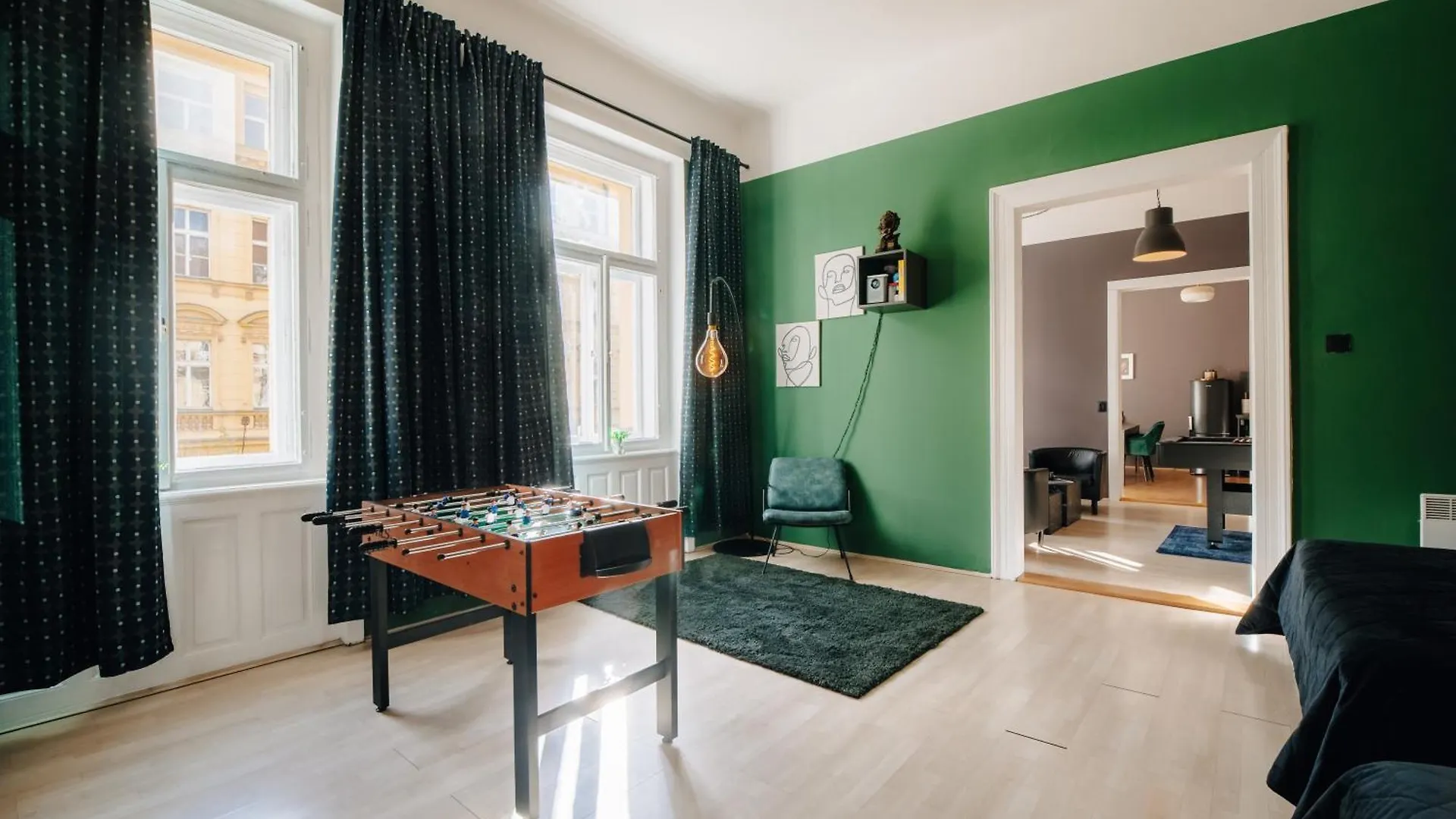 Cinema Apartment Billiard & Foosball - City Centre Praga