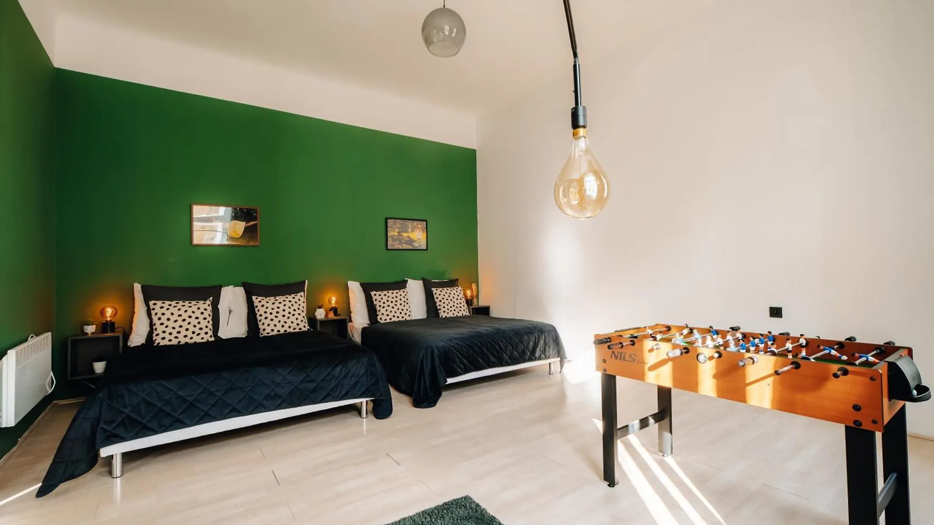 Cinema Apartment Billiard & Foosball - City Centre Praga 0*,